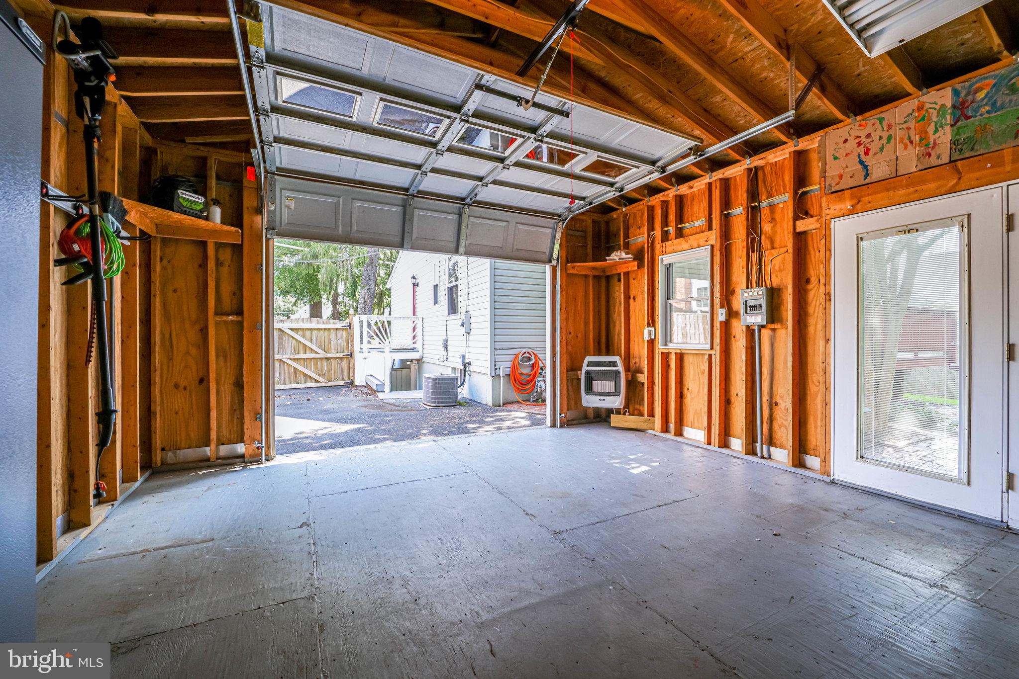 4038 MAPLE STREET