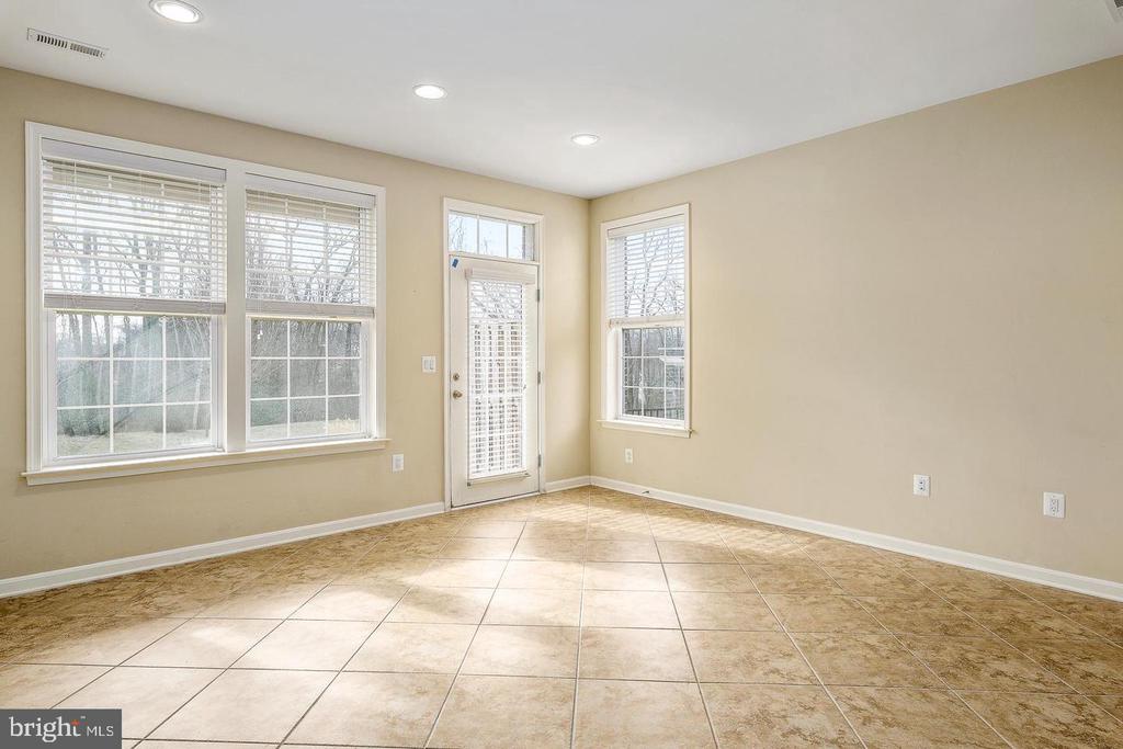 10625 LEGACY LANE