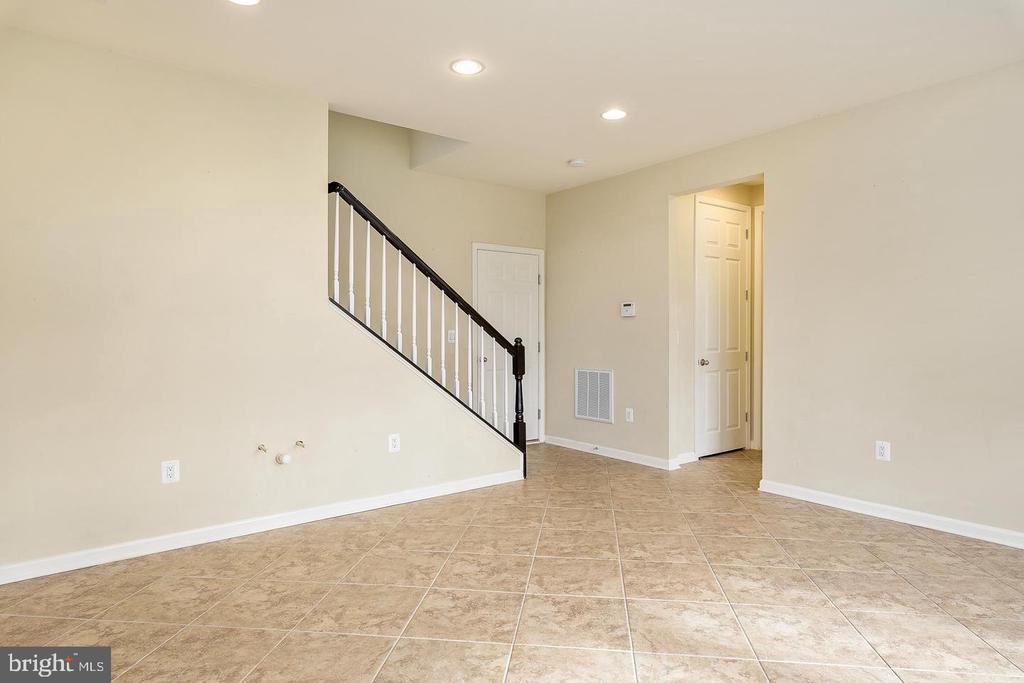 10625 LEGACY LANE