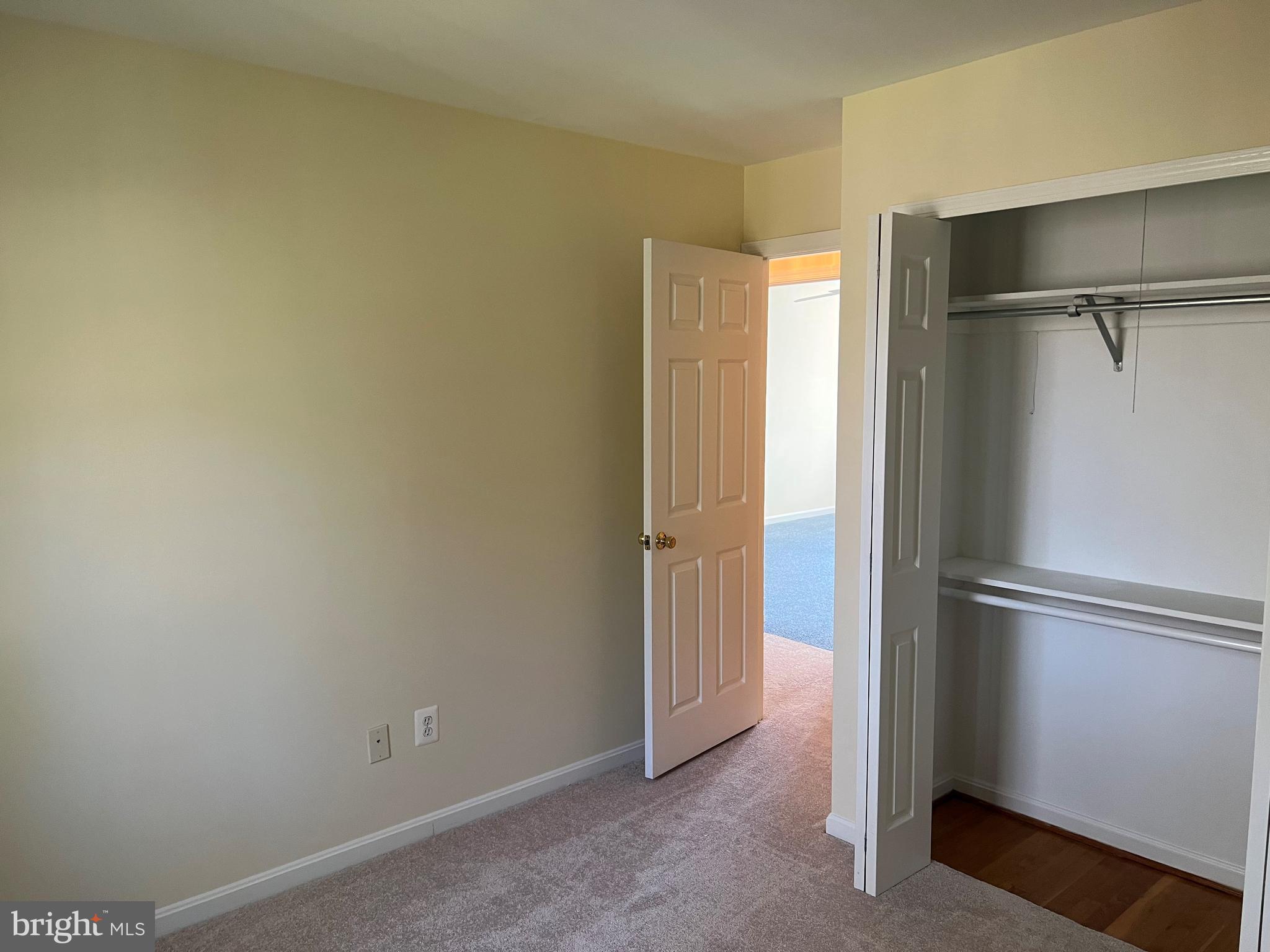 3225 DUNSTER COURT