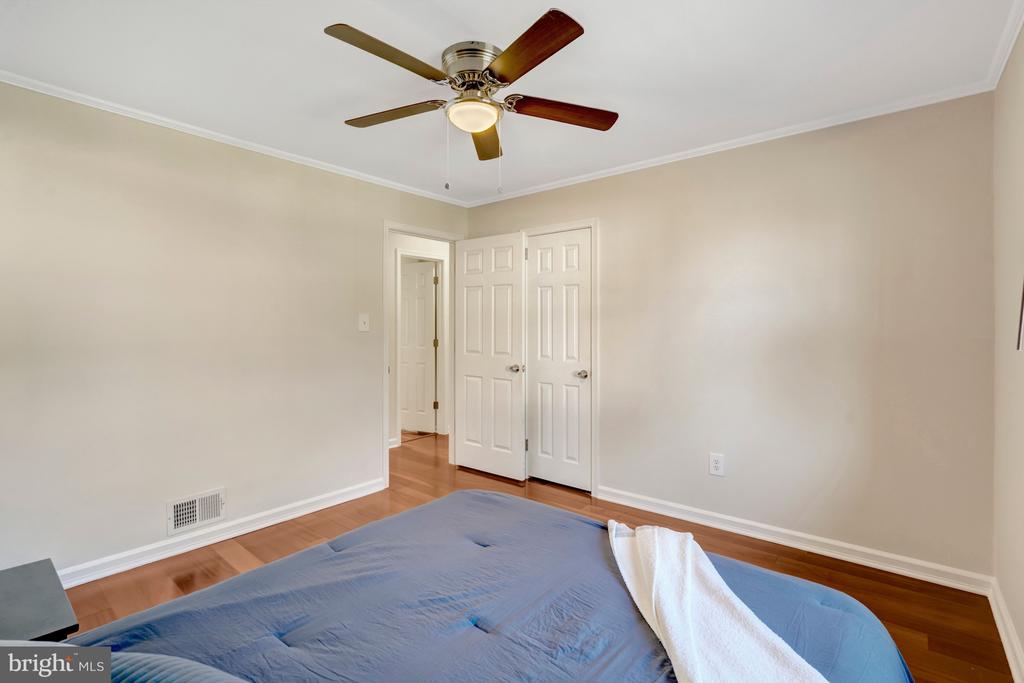 4029 WOODLAND DRIVE