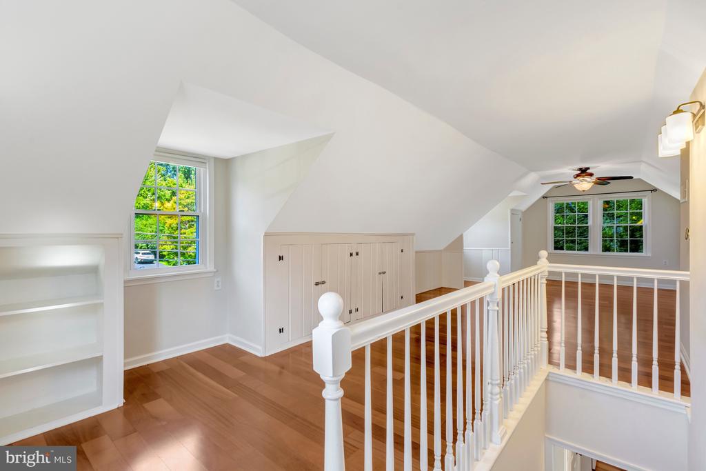 4029 WOODLAND DRIVE
