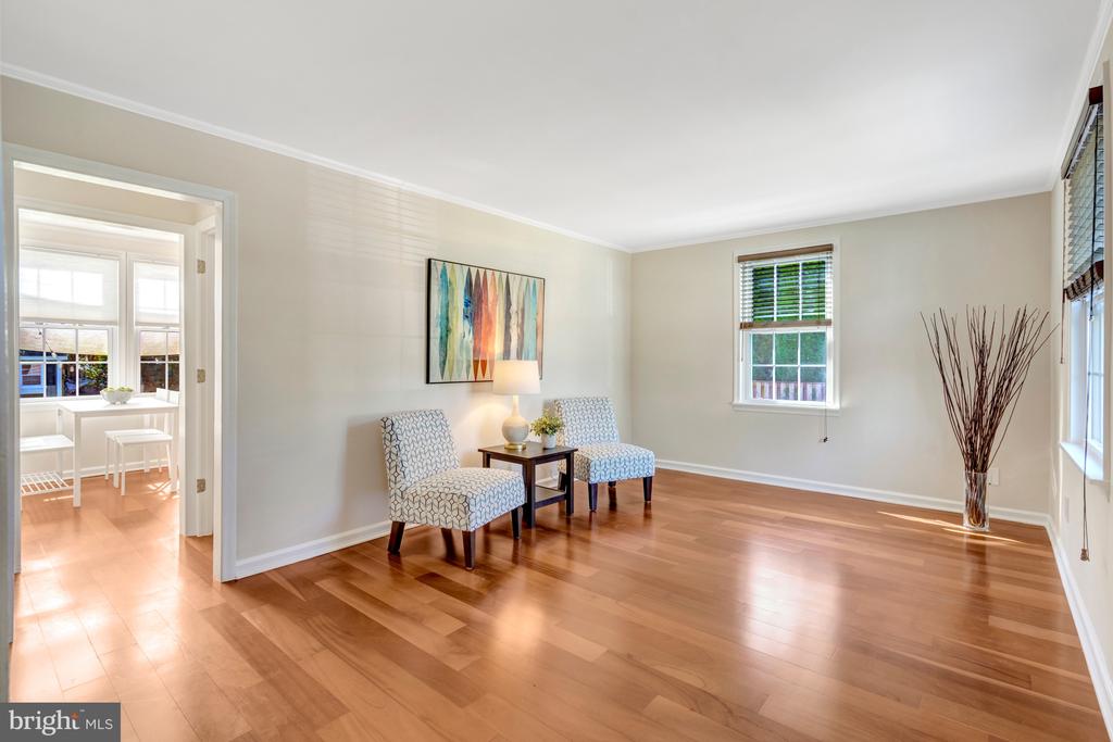 4029 WOODLAND DRIVE