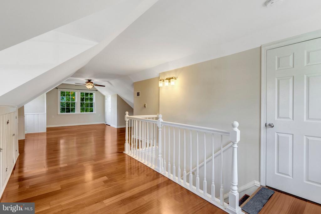 4029 WOODLAND DRIVE