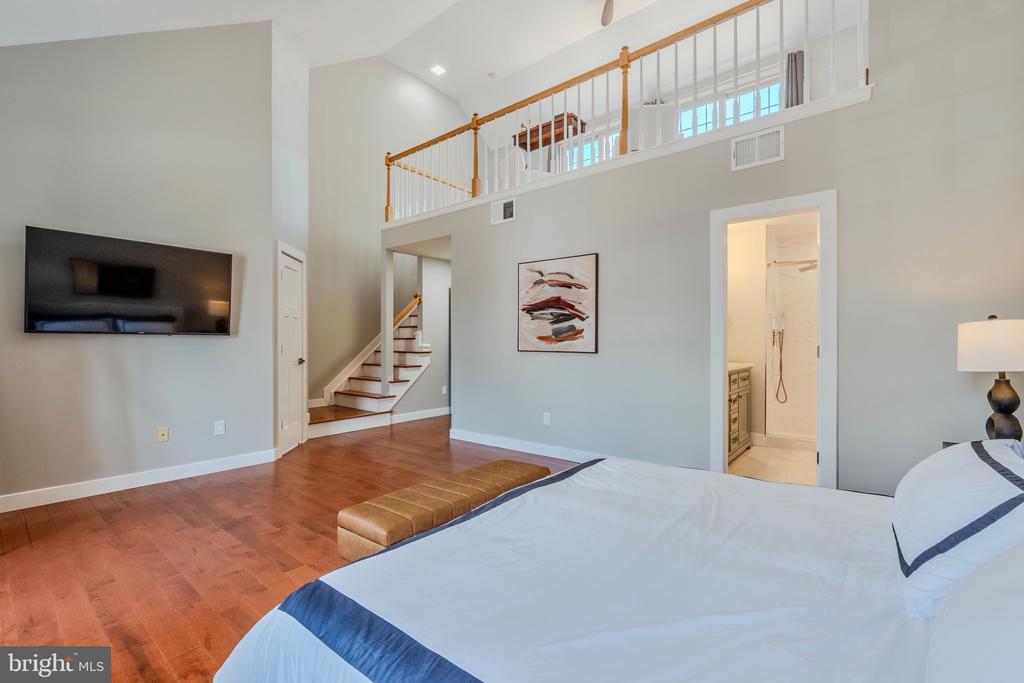 10449 BRECKINRIDGE LANE
