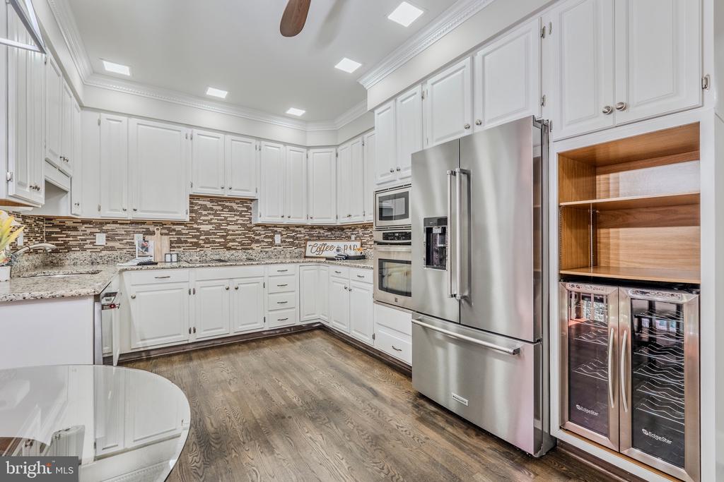 10449 BRECKINRIDGE LANE