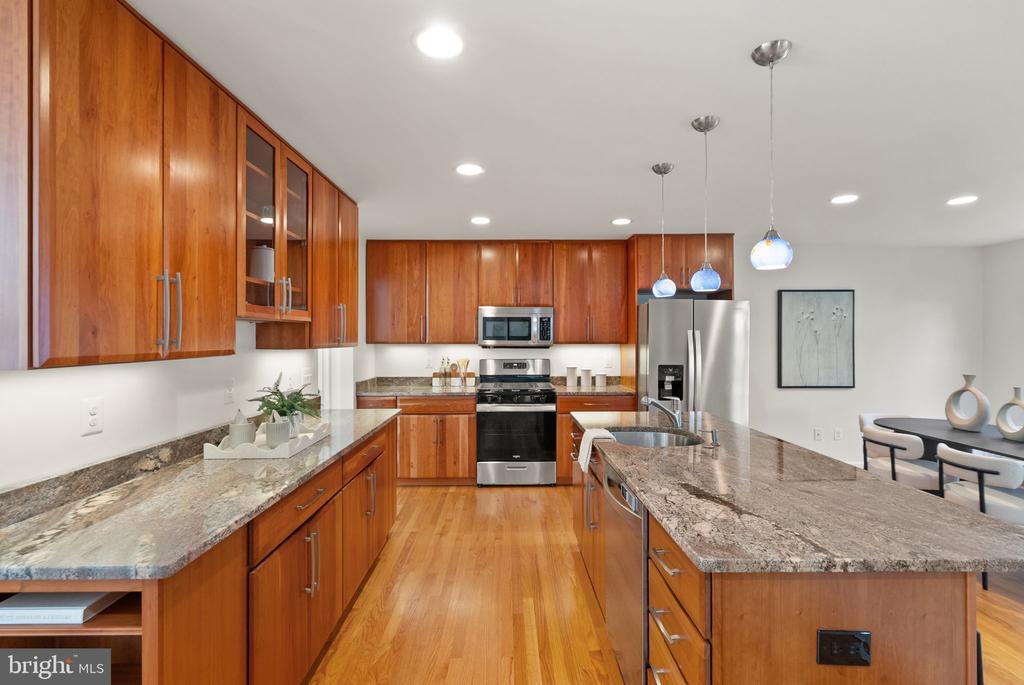 3607 COLONY ROAD