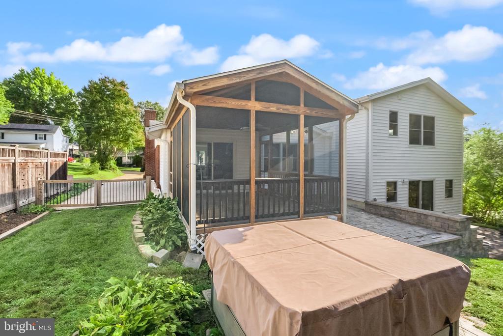 3607 COLONY ROAD