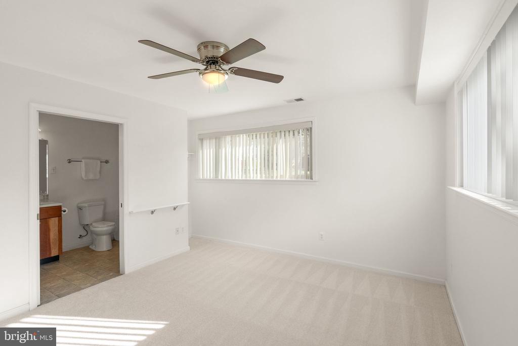 3607 COLONY ROAD