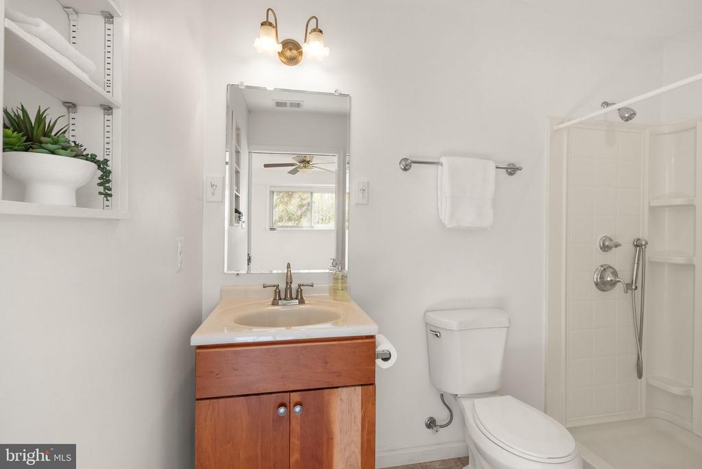 3607 COLONY ROAD
