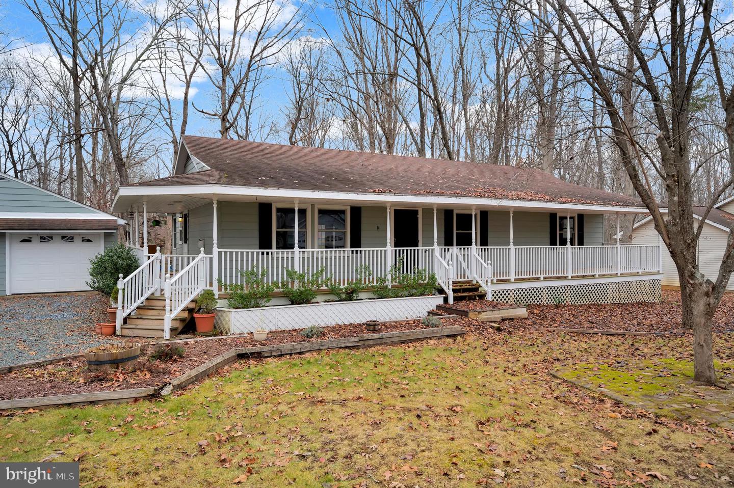 14 Forest DRIVE