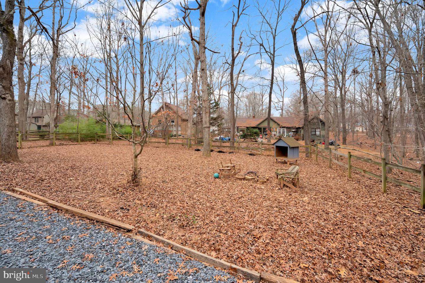 14 Forest DRIVE