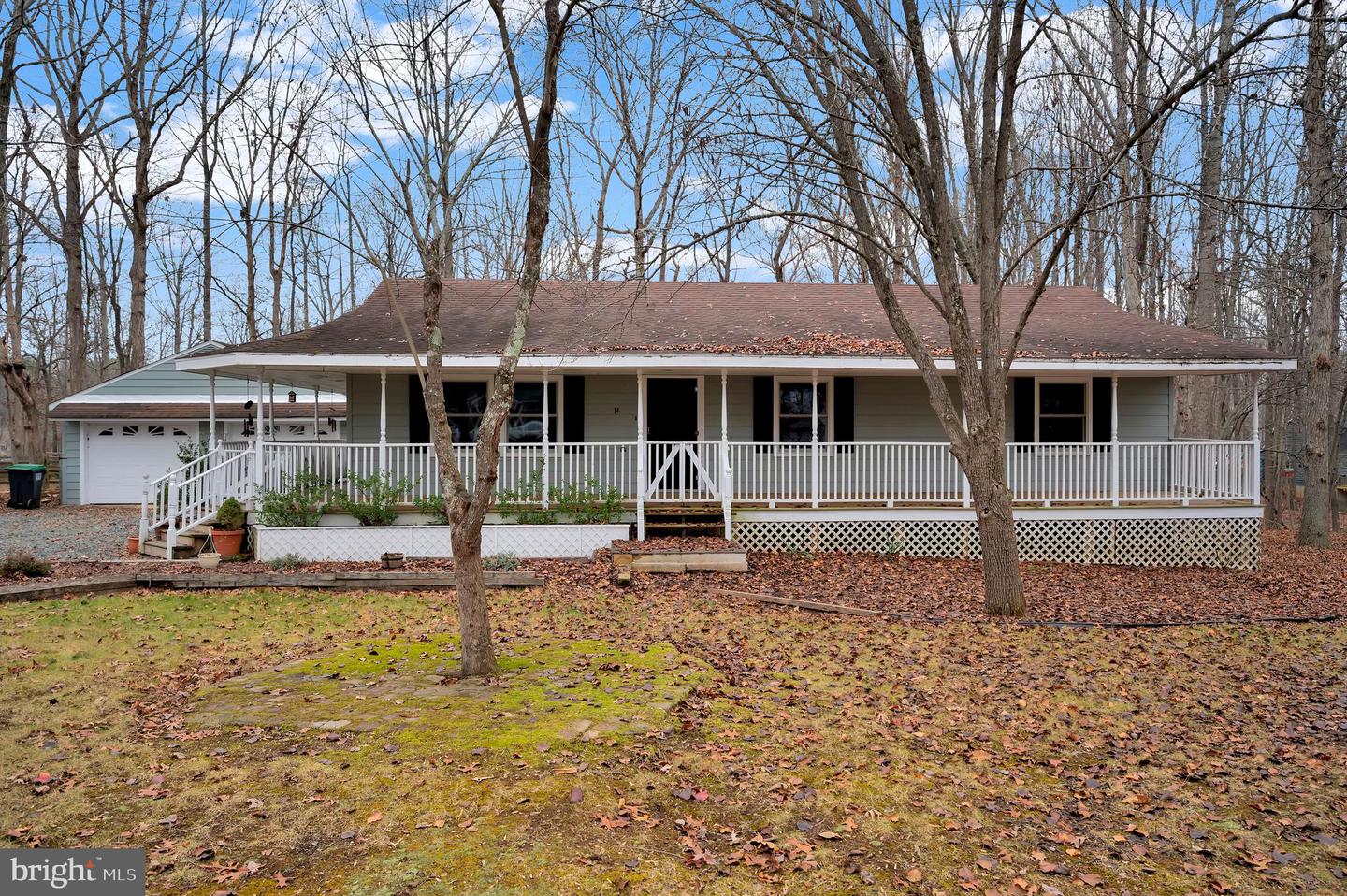 14 Forest DRIVE