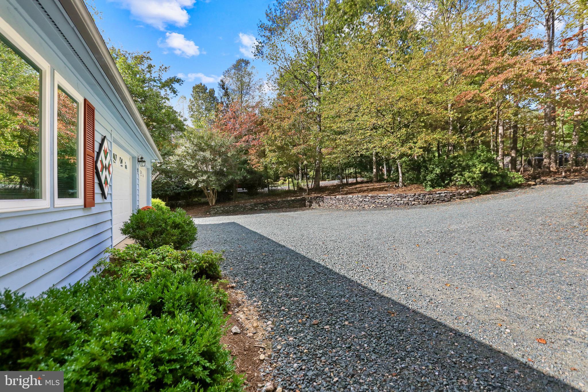 17 VINE RIDGE DRIVE