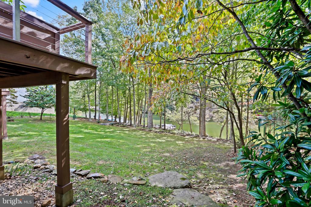 17 VINE RIDGE DRIVE