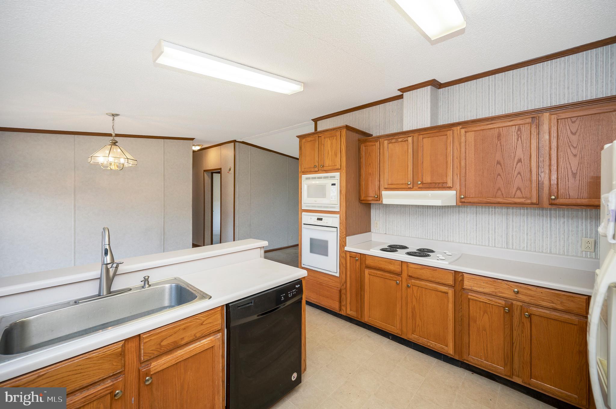 4645 THOMAS JEFFERSON PARKWAY