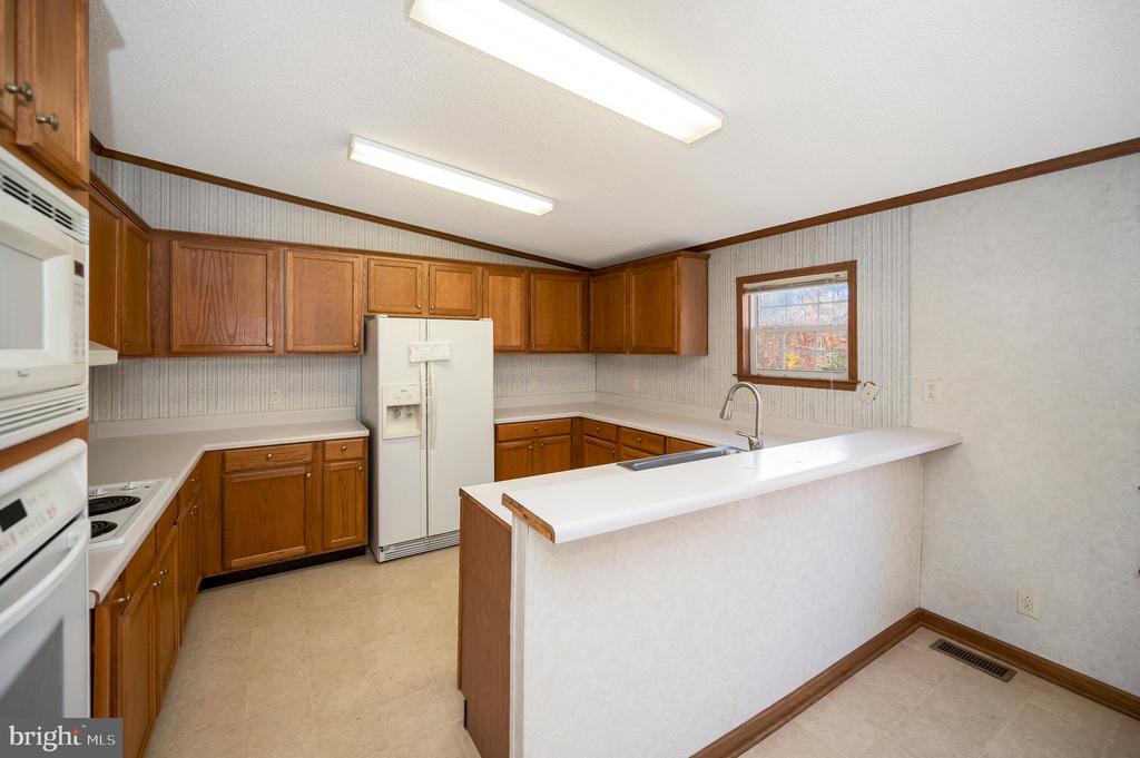 4645 THOMAS JEFFERSON PARKWAY