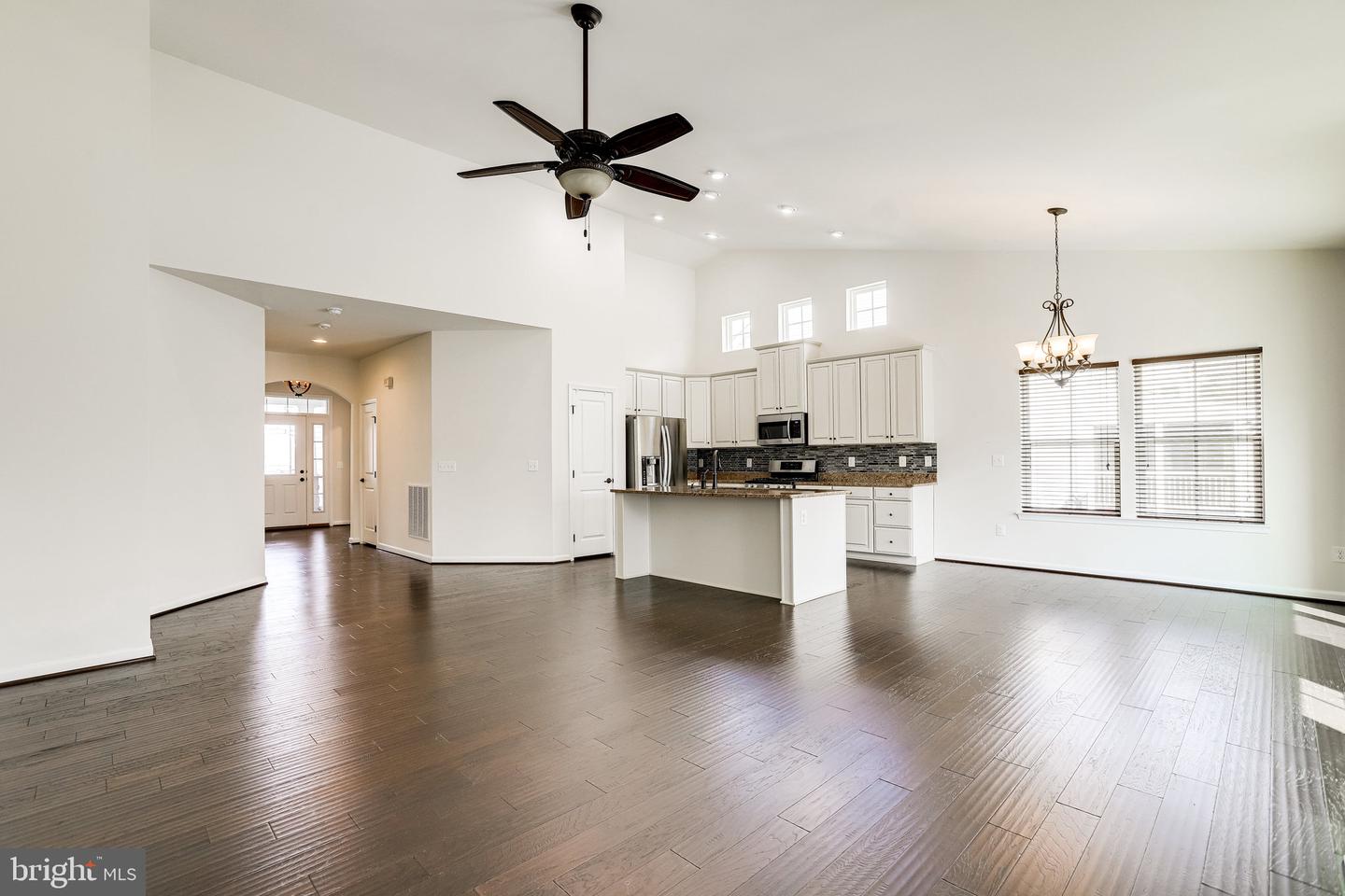 6771 Lake Anne COURT