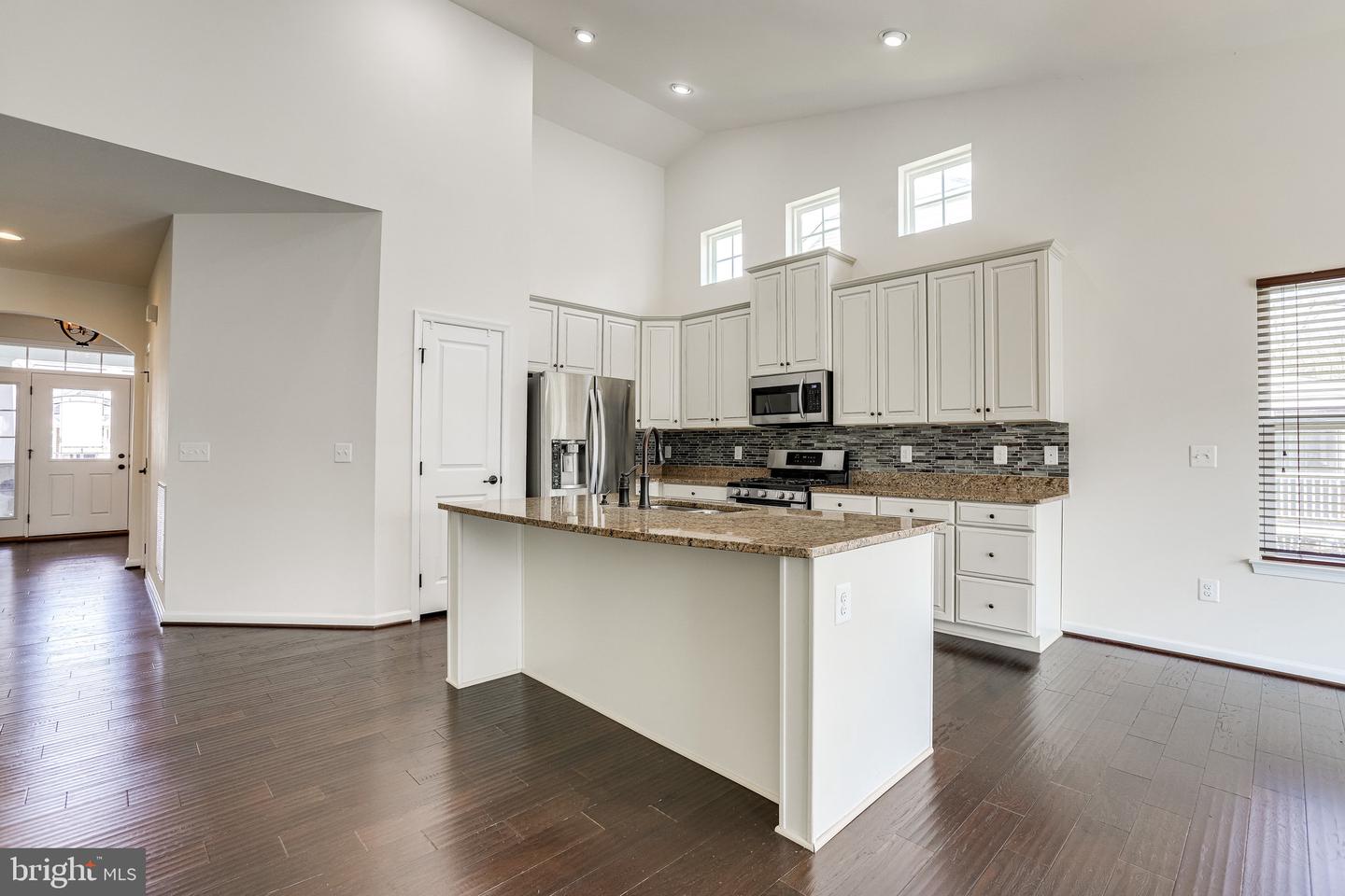 6771 Lake Anne COURT