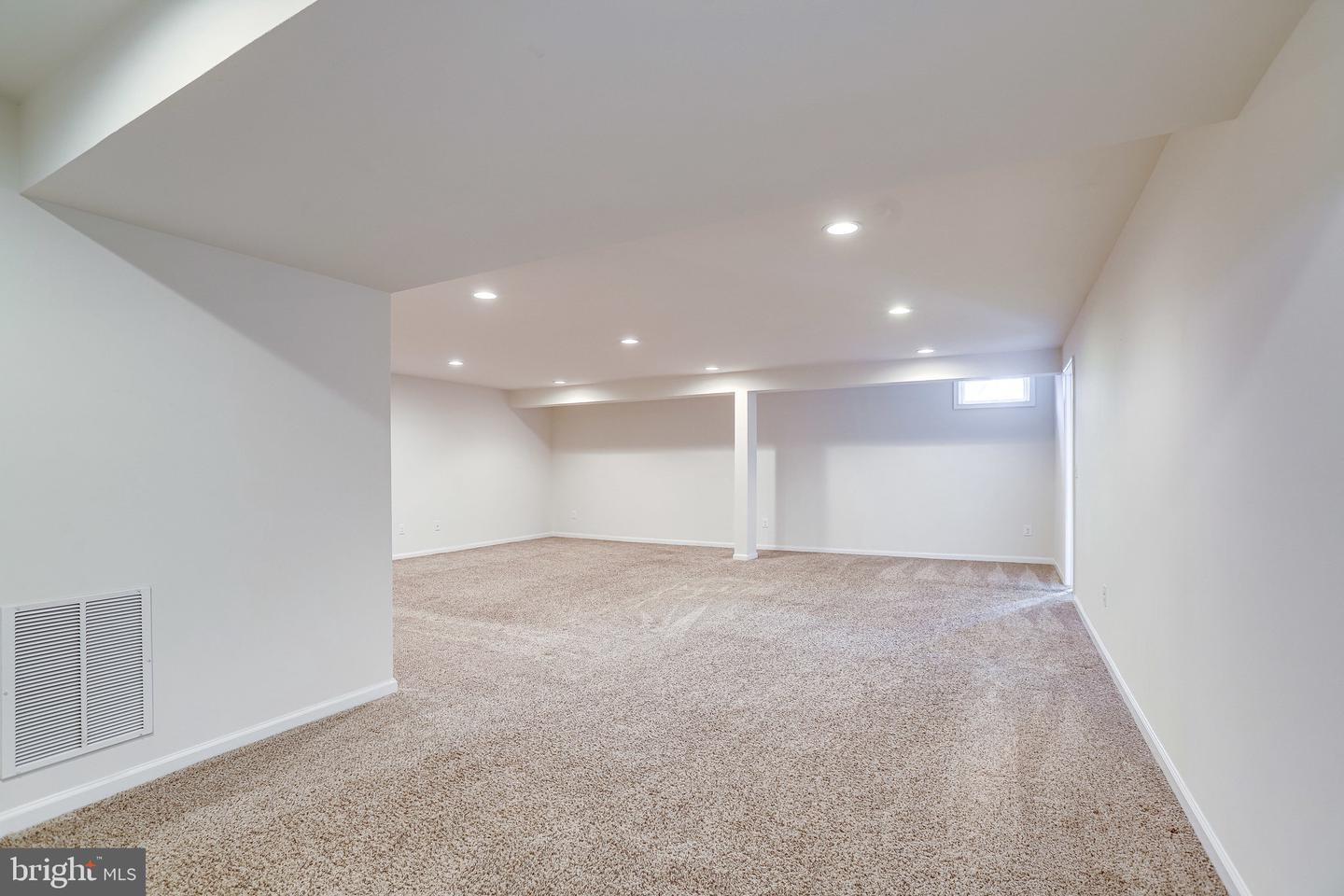 6771 Lake Anne COURT