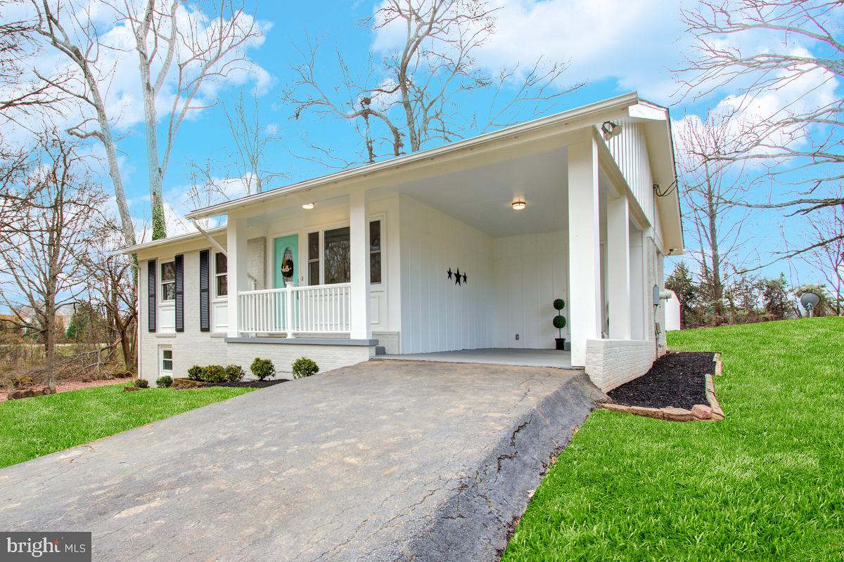 5007 DOGWOOD DRIVE