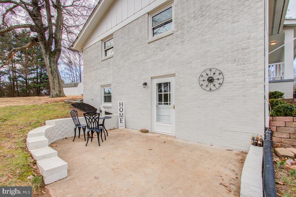 5007 DOGWOOD DRIVE