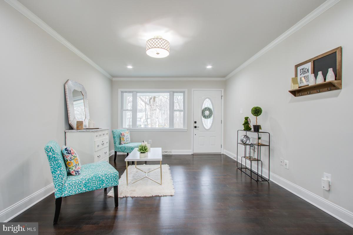 5007 DOGWOOD DRIVE