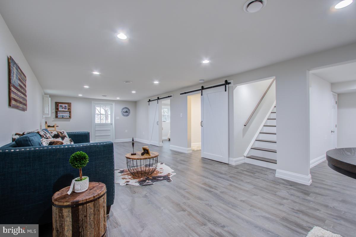 5007 DOGWOOD DRIVE