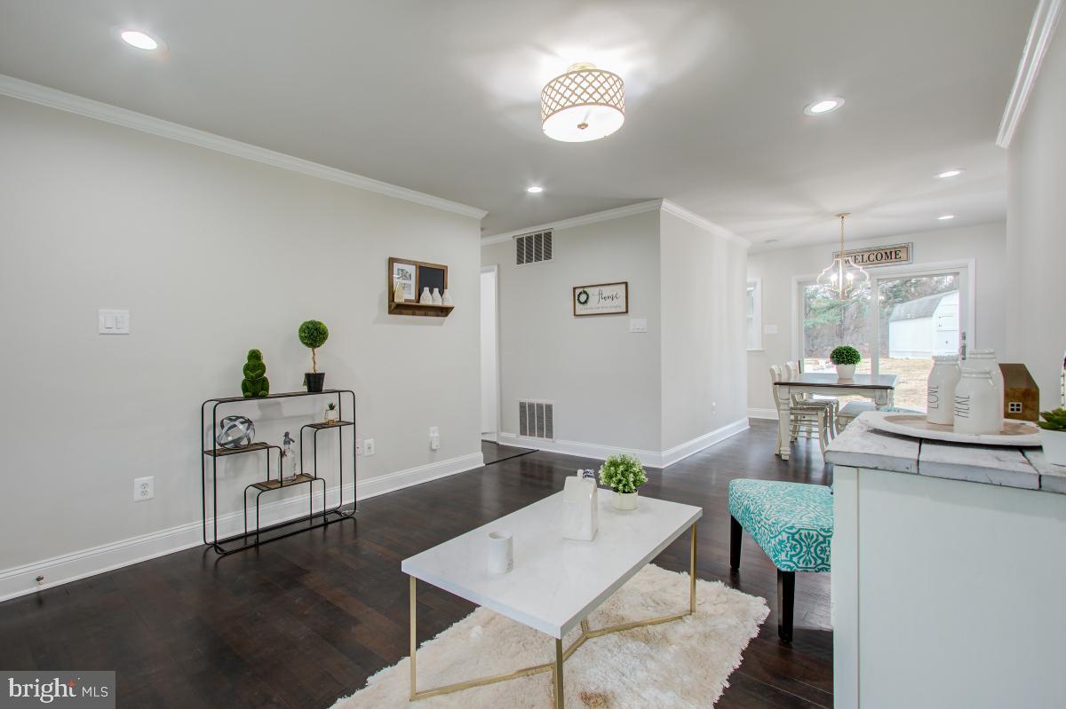 5007 DOGWOOD DRIVE