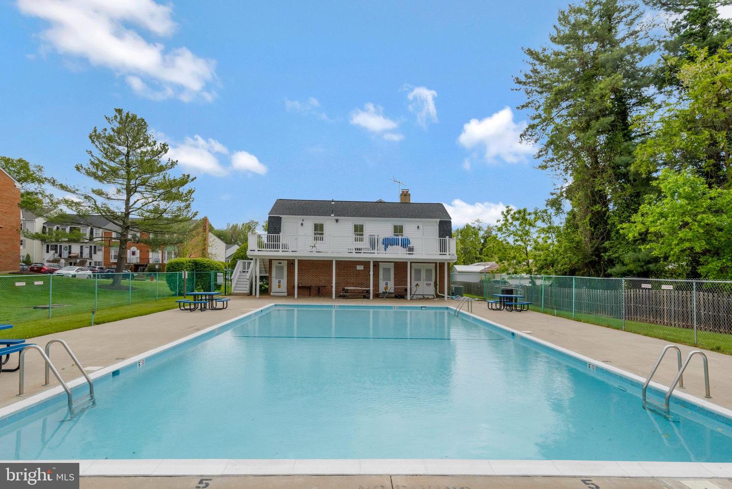 146 Fairfield DRIVE
