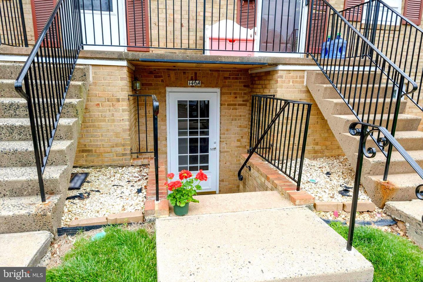 146 Fairfield DRIVE