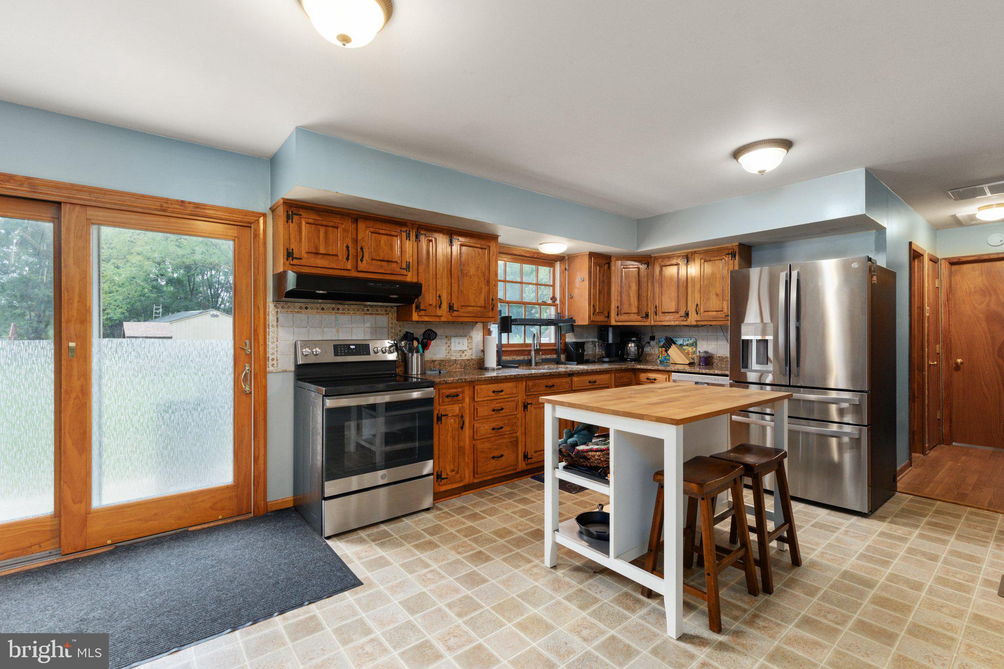 4326 Dumfries ROAD