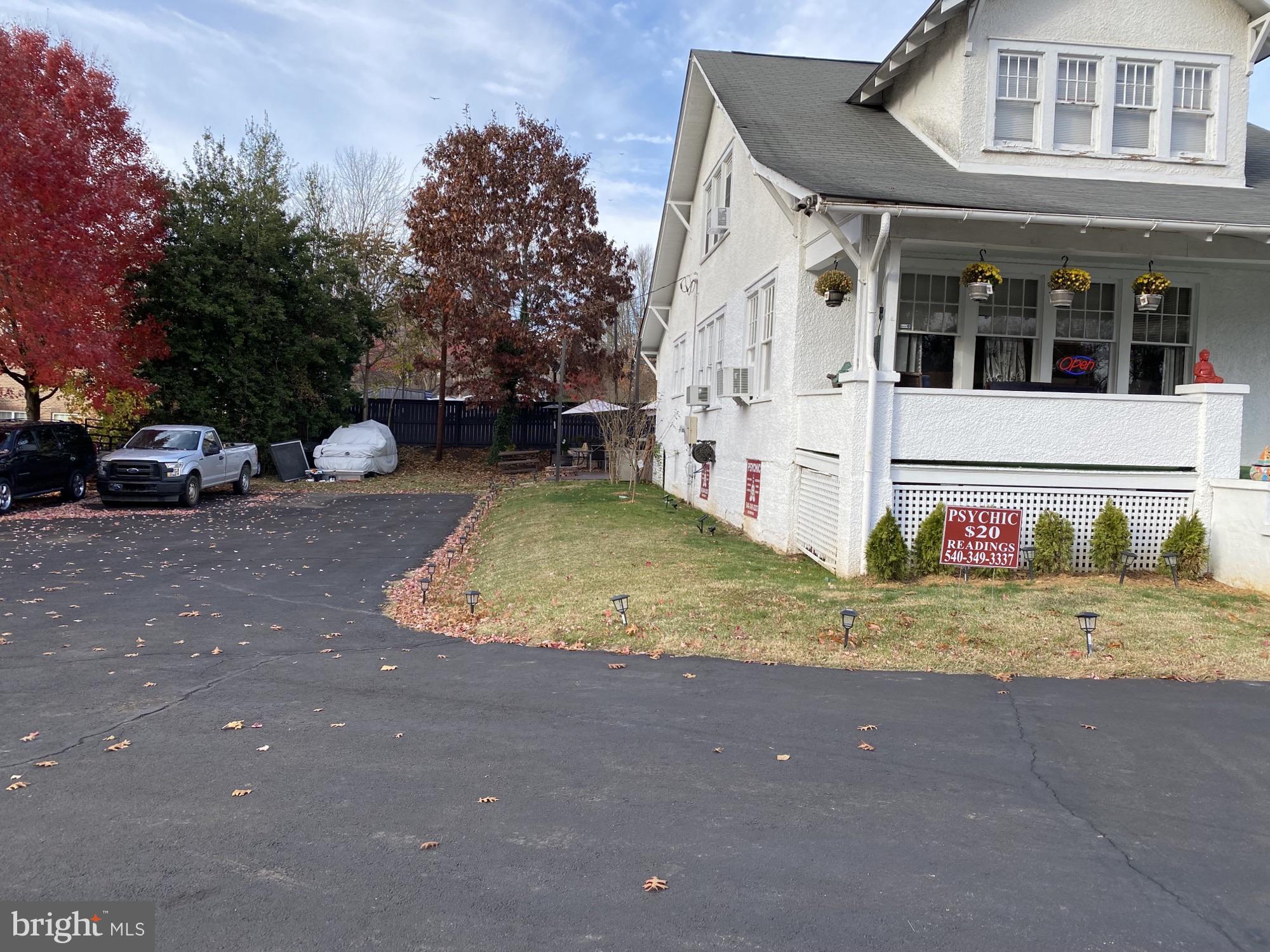 551 FROST AVENUE