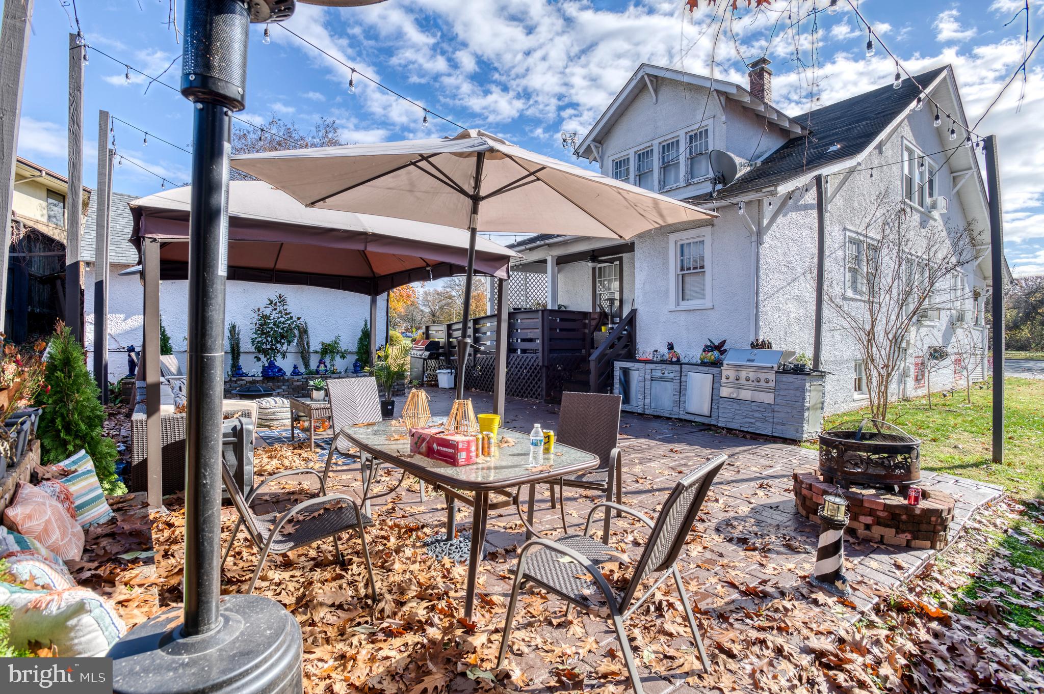 551 FROST AVENUE