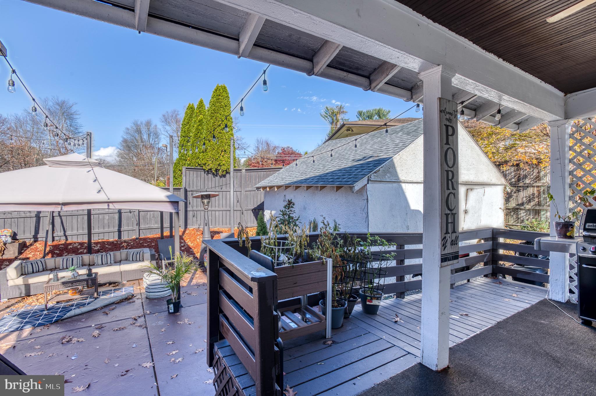 551 FROST AVENUE