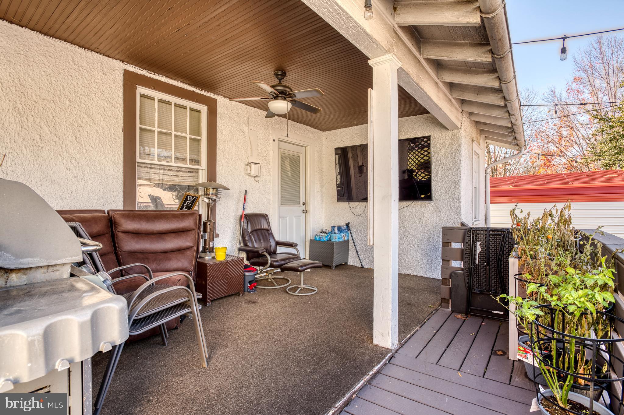 551 FROST AVENUE