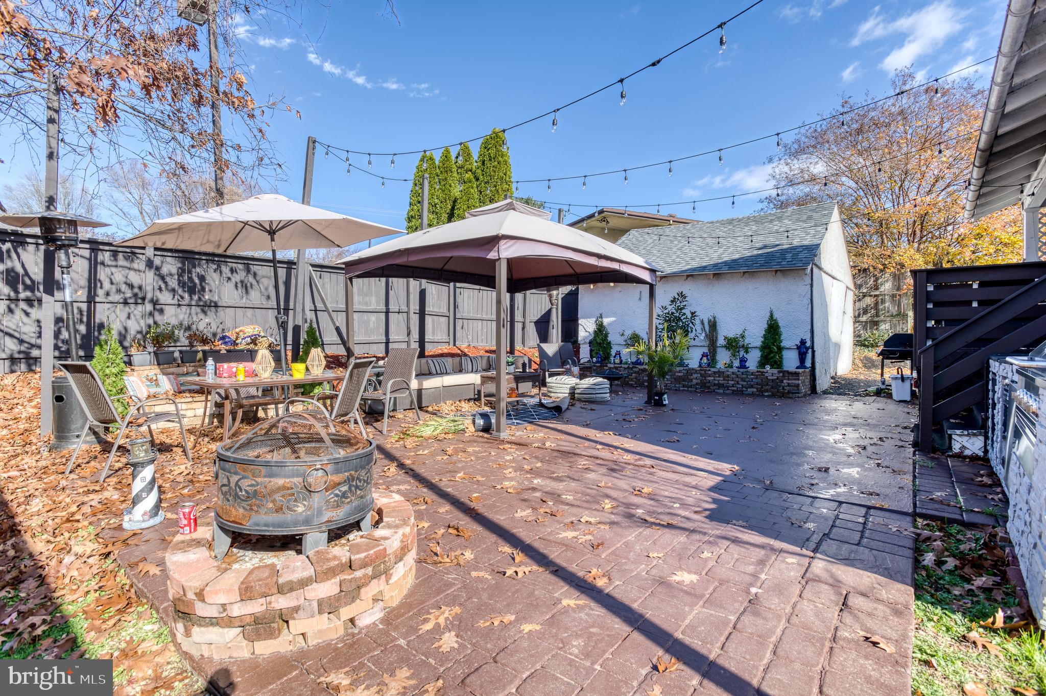 551 FROST AVENUE