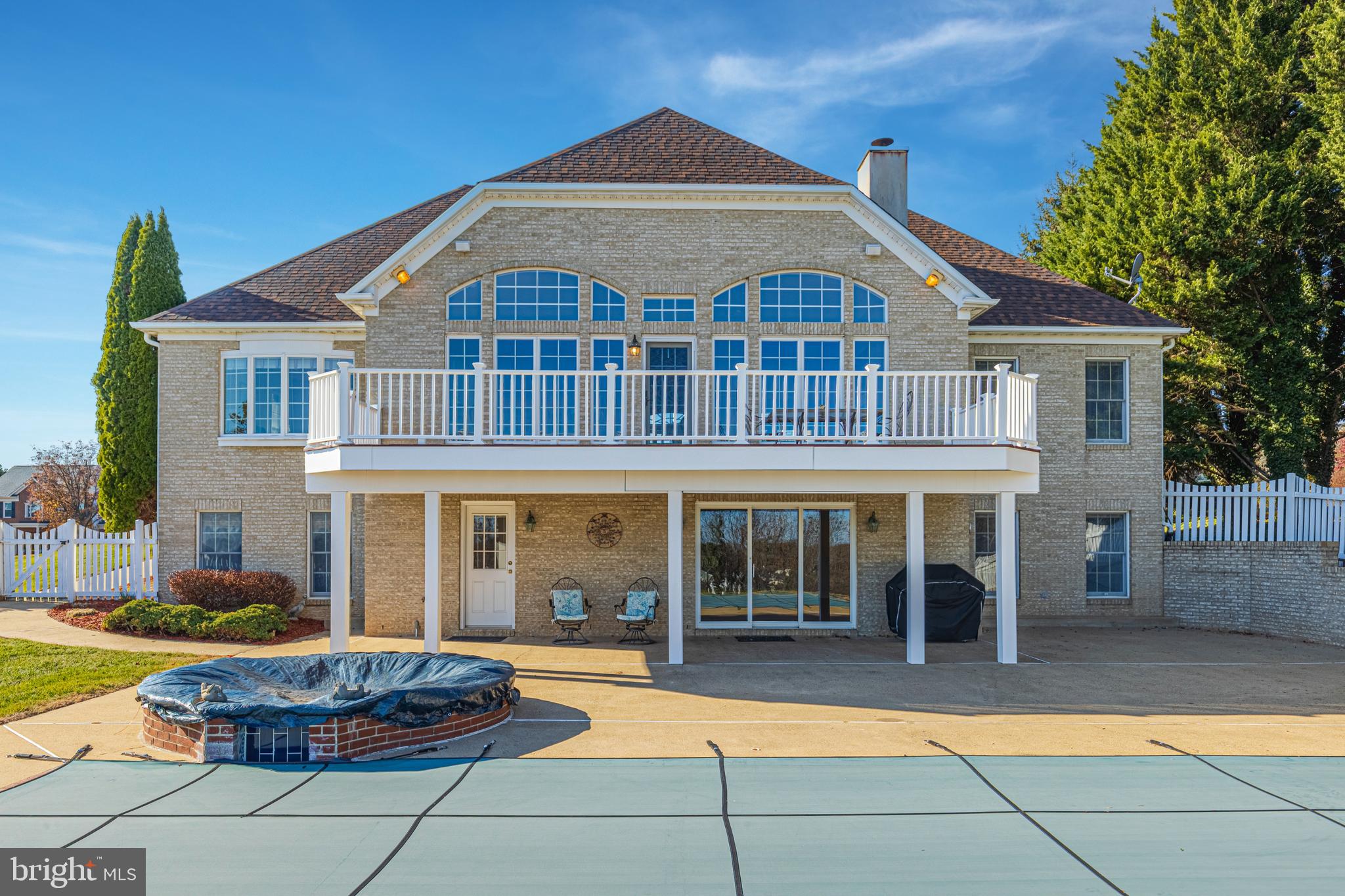 7523 Foxview DRIVE