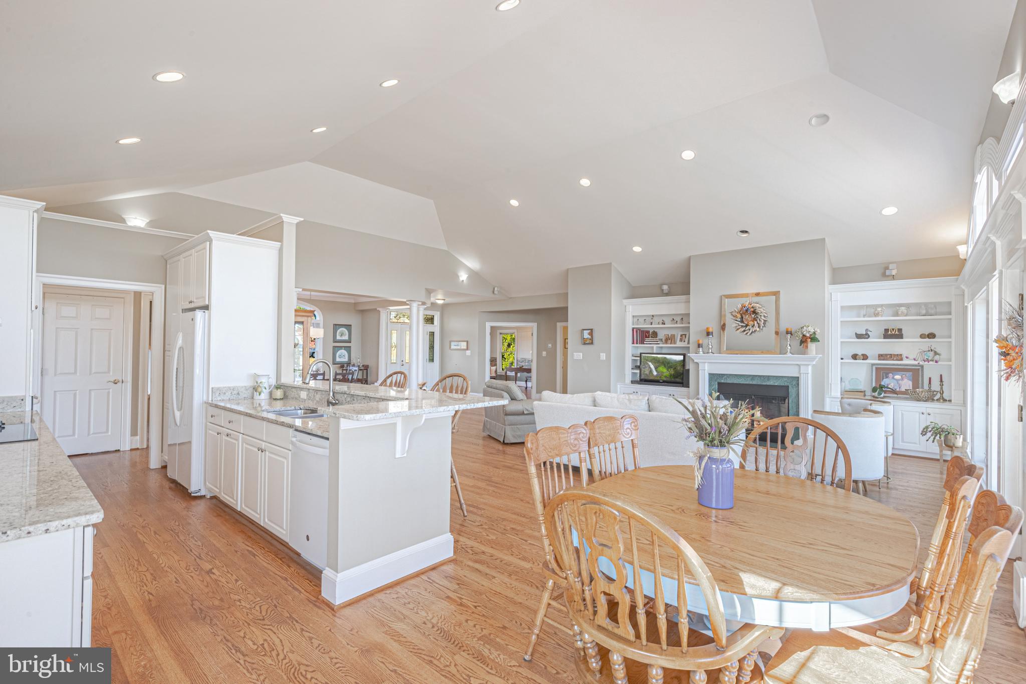 7523 Foxview DRIVE