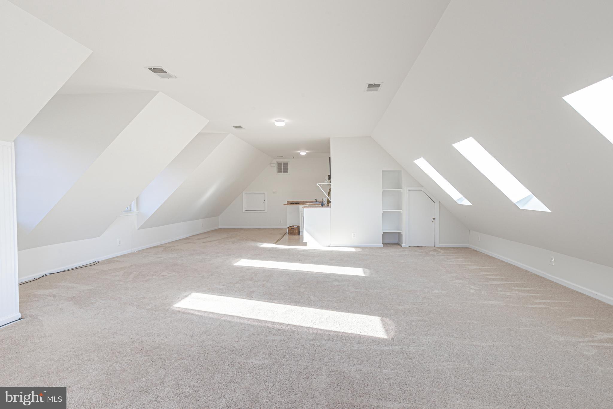 7523 Foxview DRIVE