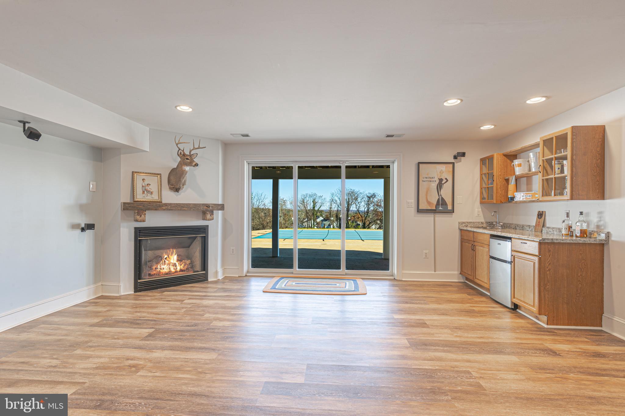 7523 Foxview DRIVE