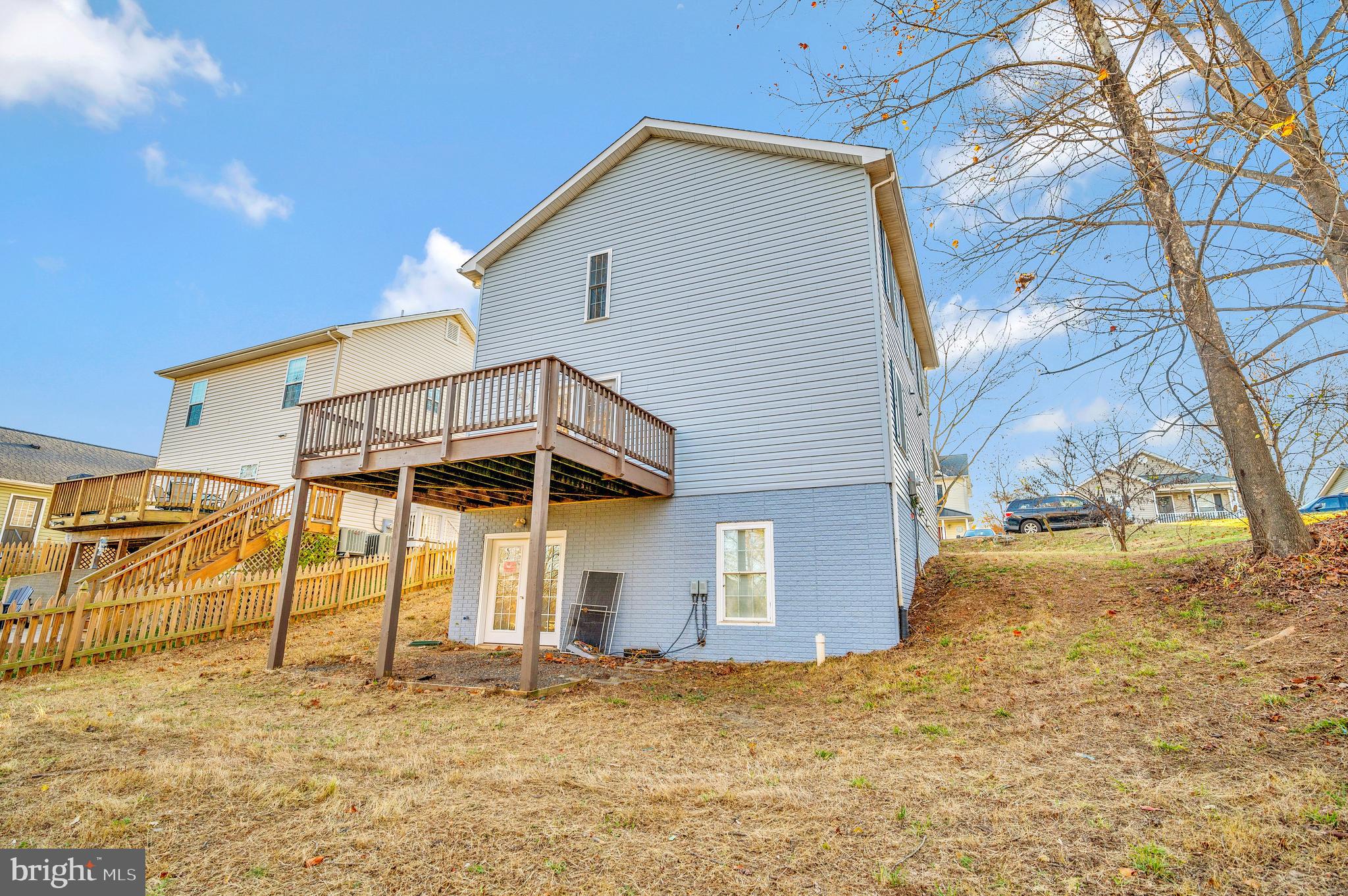 167 Sterling Ct