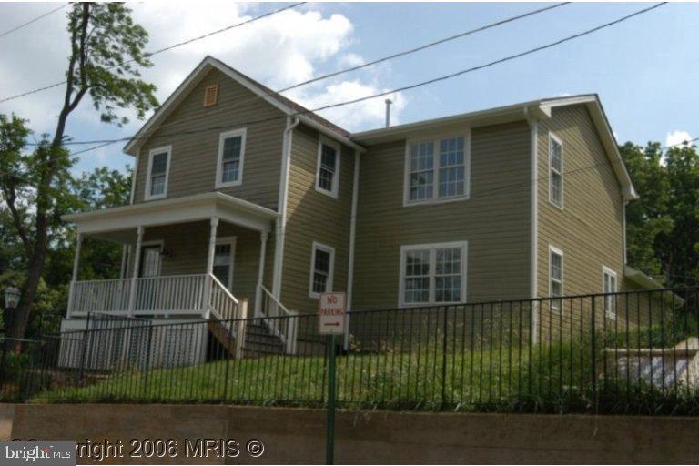 76 Liberty St