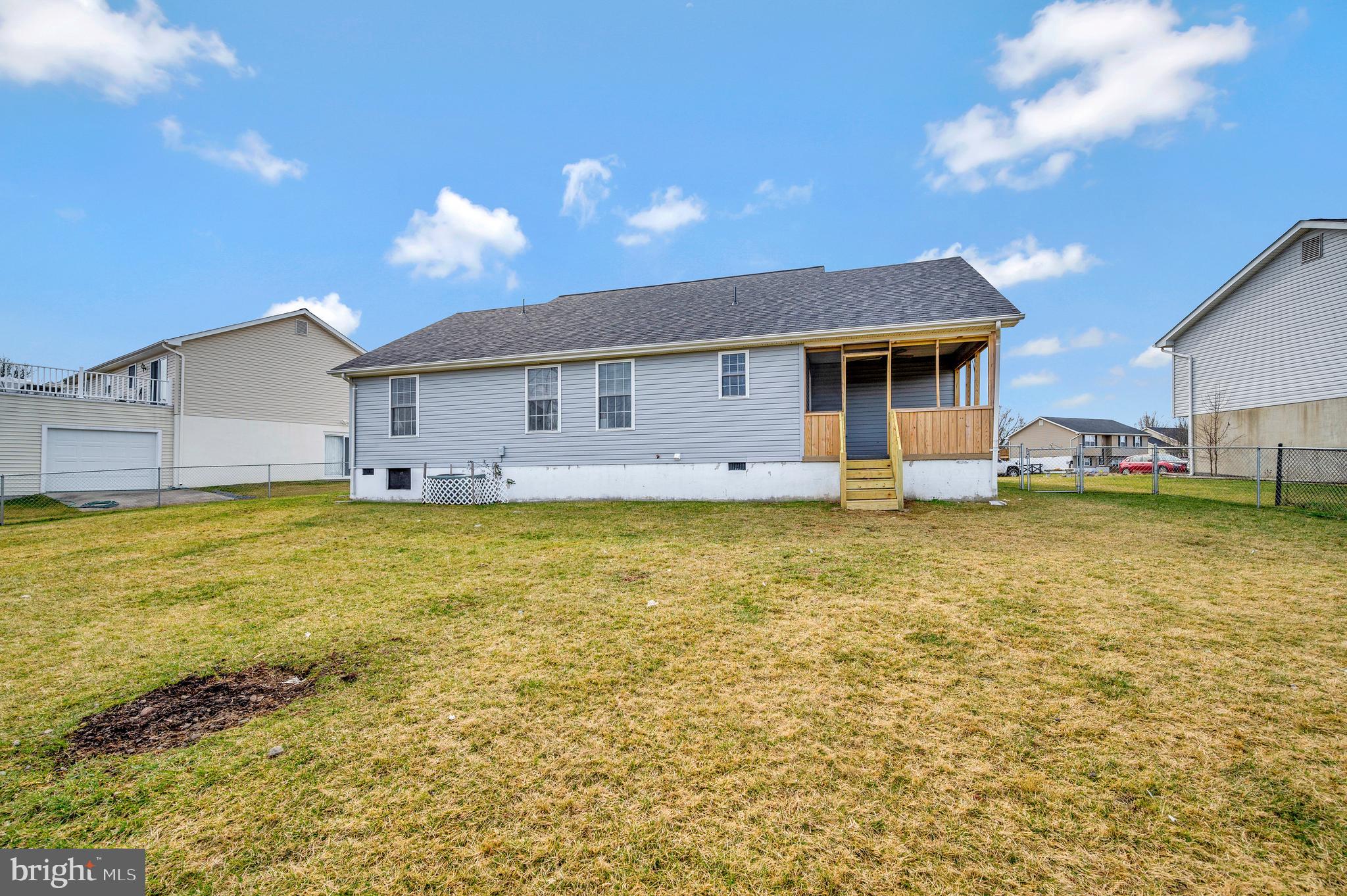 7003 Justin Ct E