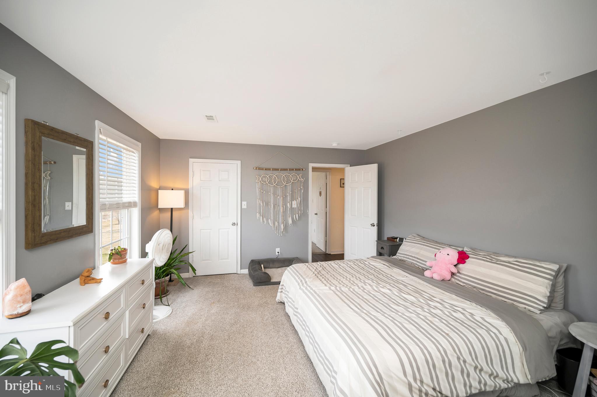 7003 Justin Ct E