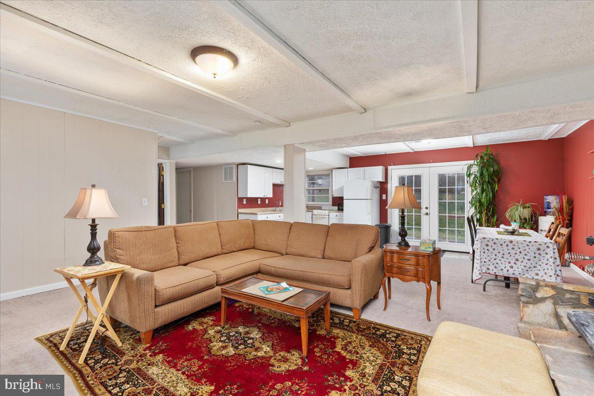 7196 Surry Court