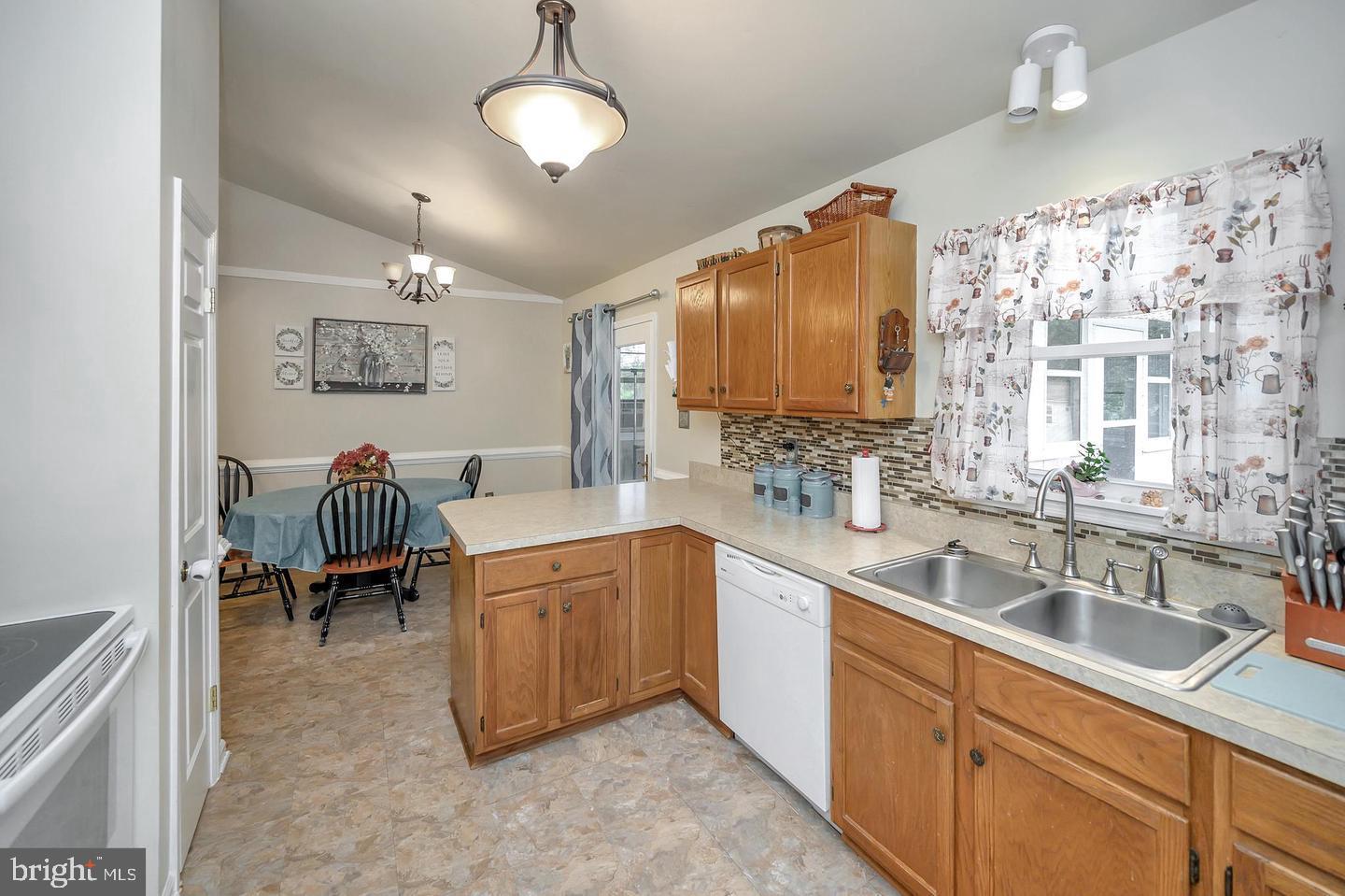 6821 Brianwood Ct