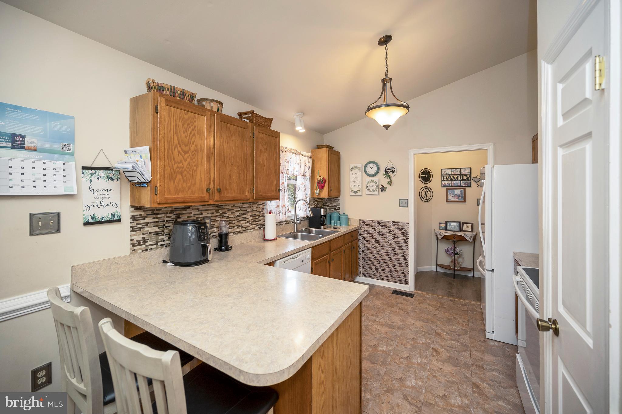 6821 Brianwood Ct