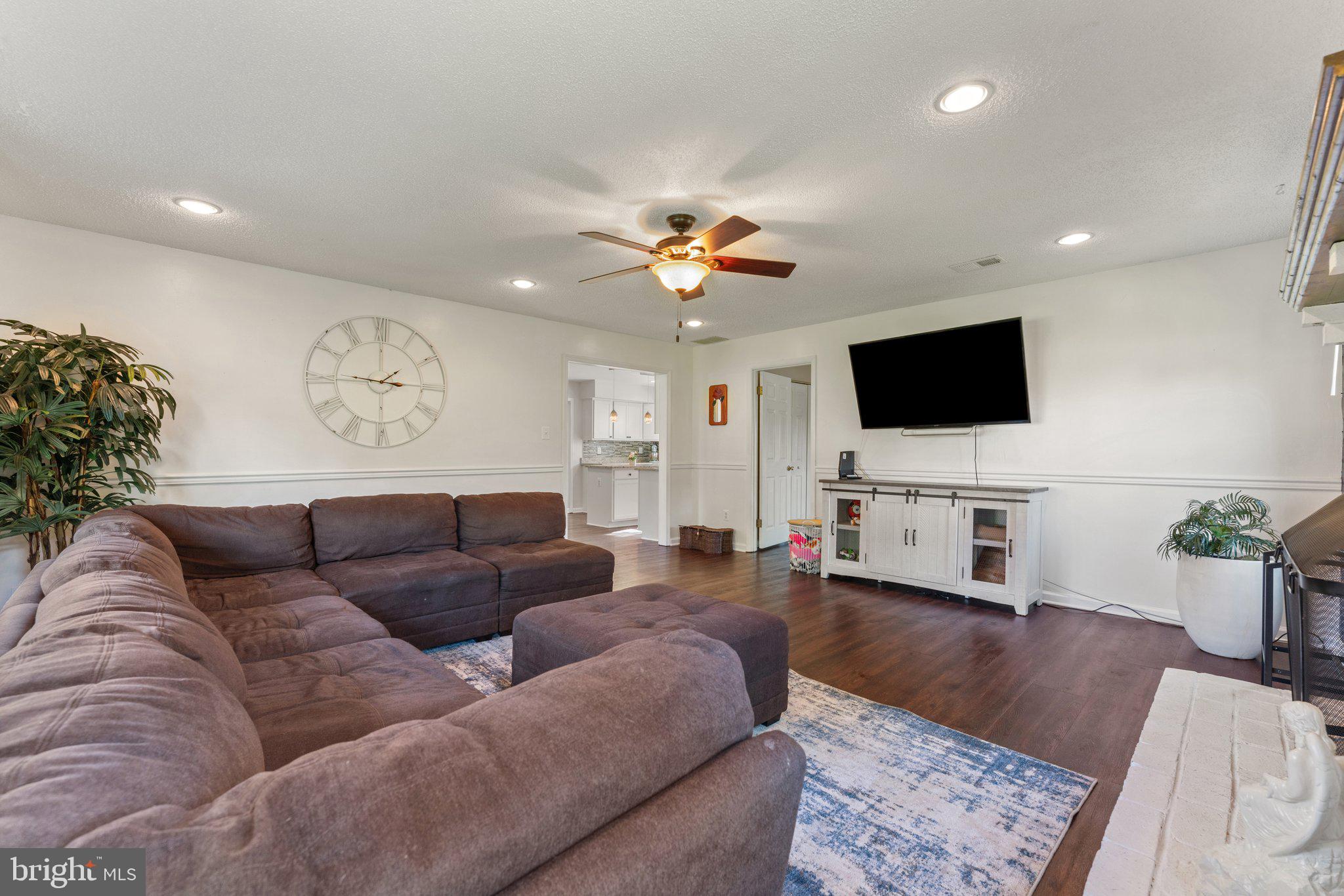 6434 LANCASTER DRIVE