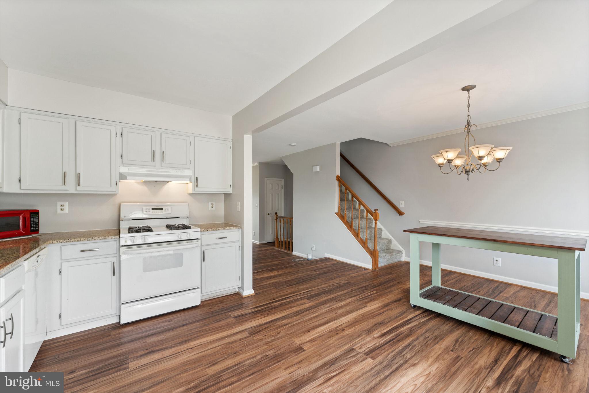 773 CHERRY TREE LANE
